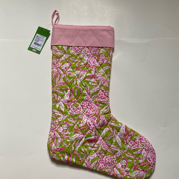 🆕🎄Lilly Pulitzer Cougar Bar Christmas Stocking - Picture 2 of 5